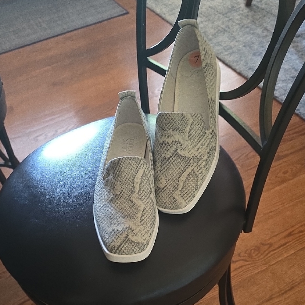 Gray and White Casual Slip-On Loafers with Floral Design